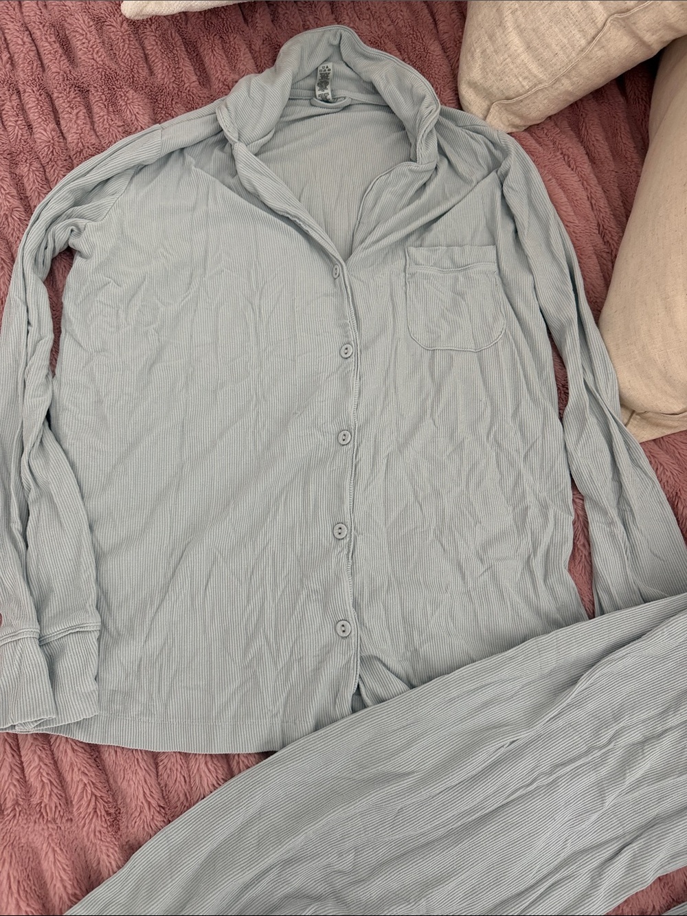 SKIMS Ribbed Pajama Set - Picture 4 of 5
